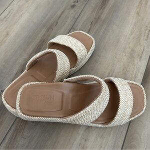 Crown Vintage Women's Tan Woven Sandals